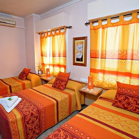 Hostal Carrizo Elda Buitenkant foto