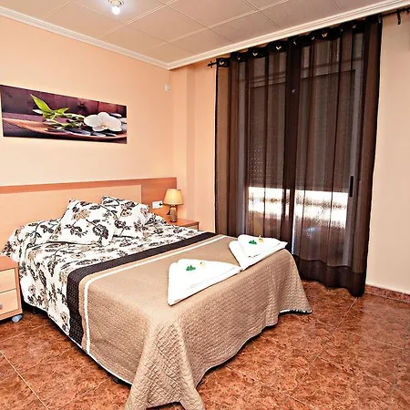Hostal Carrizo Elda Buitenkant foto